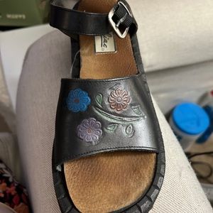 Vintage Chunky Zodiac Sandals